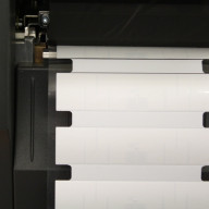 RL570M - 適用於金屬材質 超薄、可印、耐用、貼紙型 UHF RFID 標籤