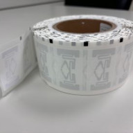 RL660 中尺寸 遠讀距 高效能 全頻段 UHF RFID 貼紙型標籤