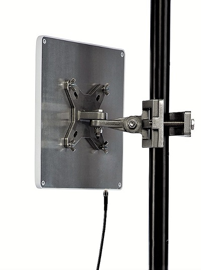 A5010 UHF RFID 天線背後螺柱設計 與 VESA 支架相容