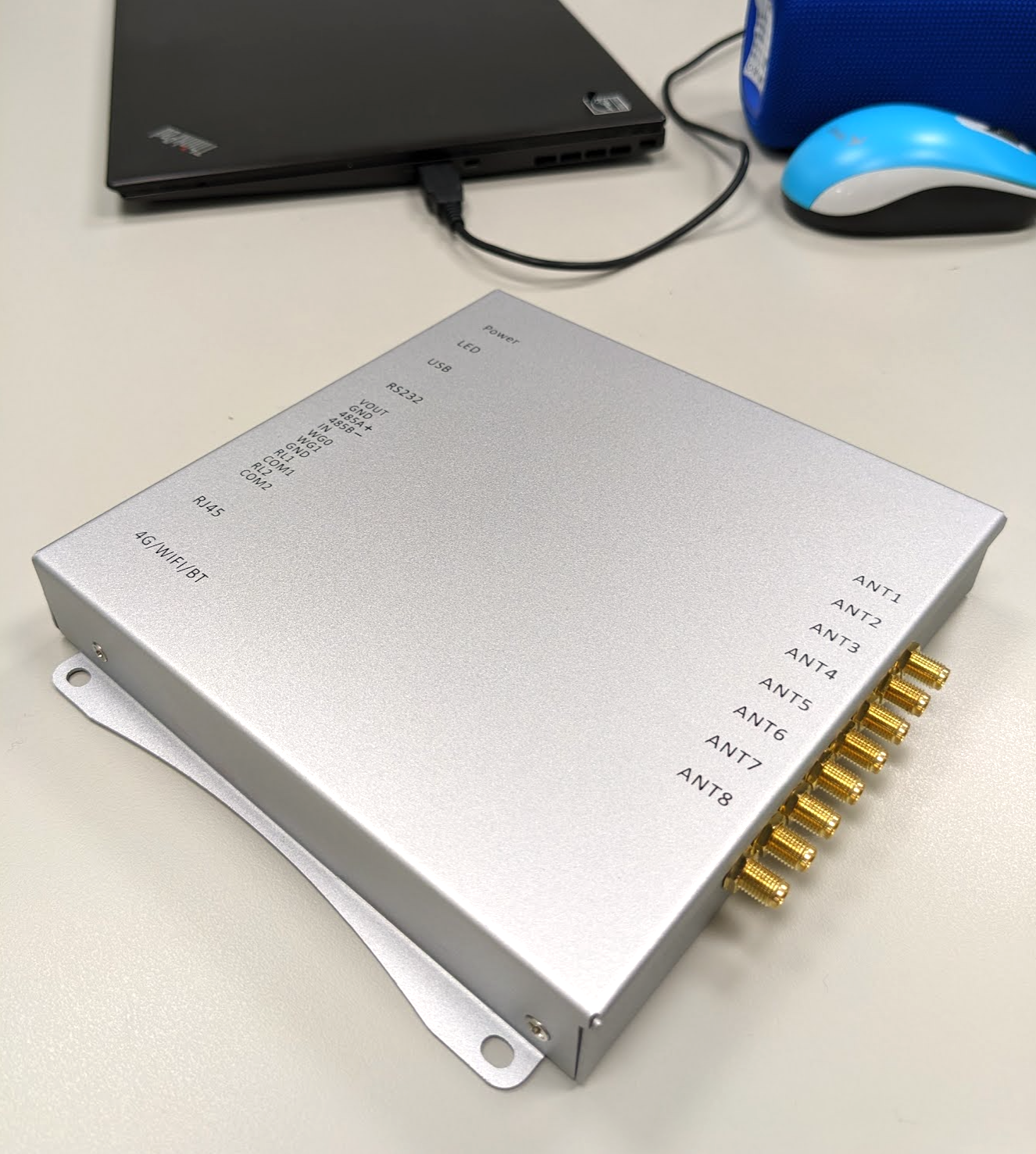 AR350 工業級 4/8埠 高效能 UHF RFID Reader
