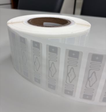 RL1200-7320 全頻段 超薄 可印 遠讀距 貼紙型 UHF RFID 標籤