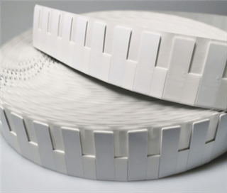 RL360M-5015 小尺寸 適用於金屬材質 貼紙型 UHF RFID標籤