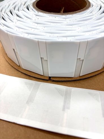 RL400M 適用於金屬材質 貼紙型 UHF RFID標籤