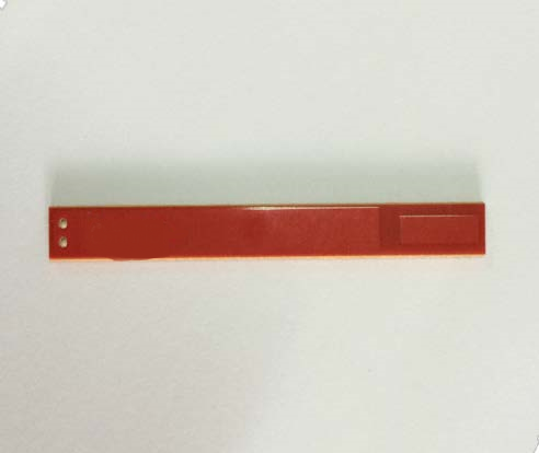 RP210MH 薄狹長、耐用 UHF RFID 標籤